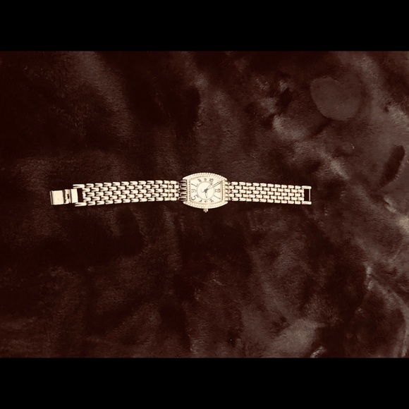 Watch - Picture 1 of 3